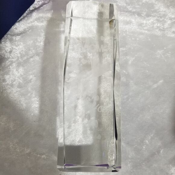 "Mom I love you" crystal laser cut paperweight 3.1599 - Picture 3 of 6